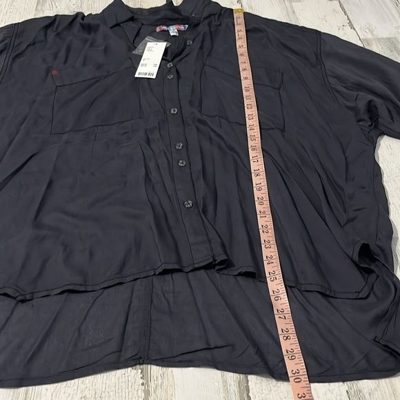 Urban Outfitters oversized gray blouse size M NWT - Picture 7 of 7